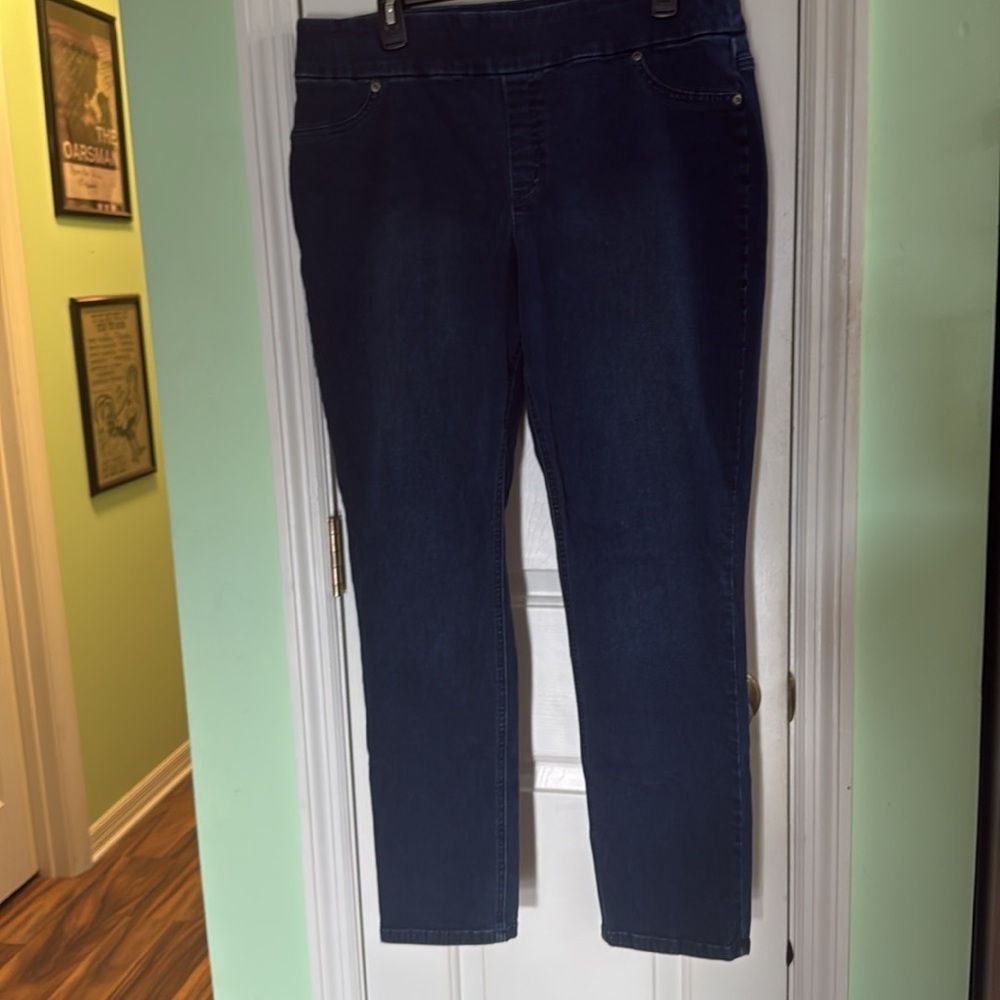 Chicos Dark Wash Perfect Stretch Pull On Jegging Skinny Jeans Chicos Size 2(14) - Picture 2 of 11